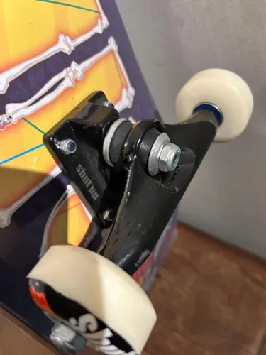 Skate Completo Shut 53 Novo