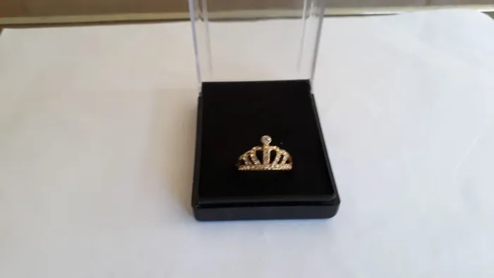 Anel Dourado Coroa Vazada u77