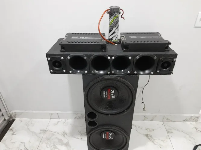 Vende se som automotivo 