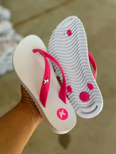 Chinelo kenner Feminino.