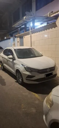 Fiat Cronos 1.3 Drive 2020 90mil km