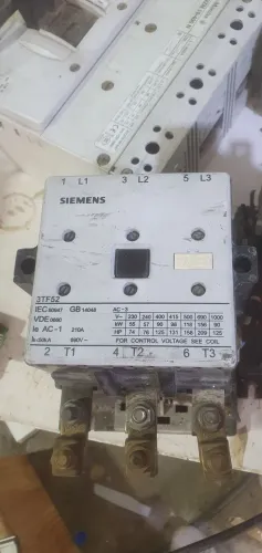Contator Siemens T3f52 210A Amperes 690v Siemens 