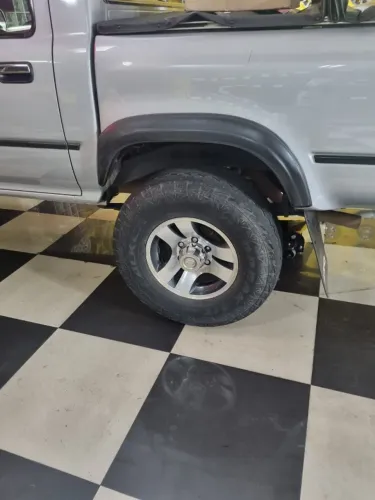 4 rodas Binno aro 15 (6x139) e 4 pneus Falken  Wildpeak A/T 31x10,5x15