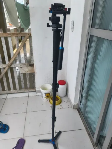 Monopé Benro S2 com pé de galinha * Leia
