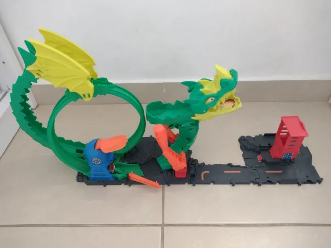Pista Hot Wheels Dragão Epico Mattel