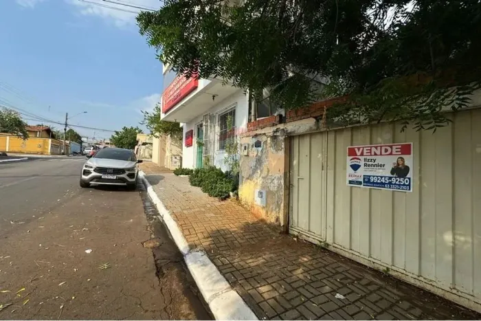 CASA Á VENDA NO CENTRO DE ARAGUAÍNA TOCANTINS.