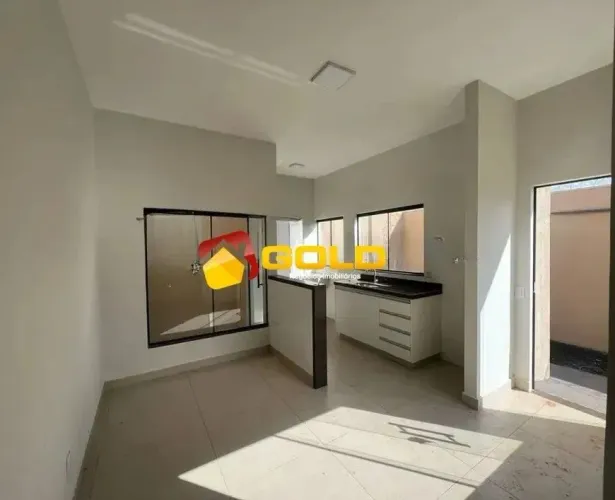 Casa para Locação em Uberlândia, Shopping Park, 2 dormitórios, 1 suíte, 2 banheiros, 1 vag