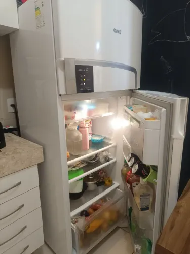 Geladeira Consul bem esta.