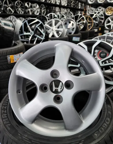 Rodas originais Honda Fit aro 14 4x100