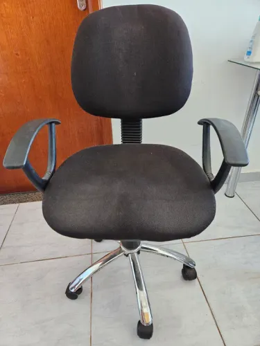 Cadeira de Escritório Giratória Preta