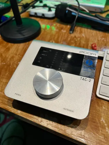 Placa de áudio Zoom TAC 2, vendo ou troco! 