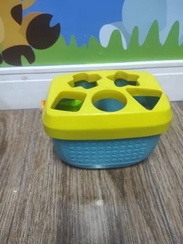 Brinquedo - Caixa de encaixe de formas para bebês