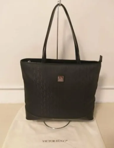 BOLSA GRANDE, MODELO TOTE, TIRACOLO, MARCA VICTOR HUGO.