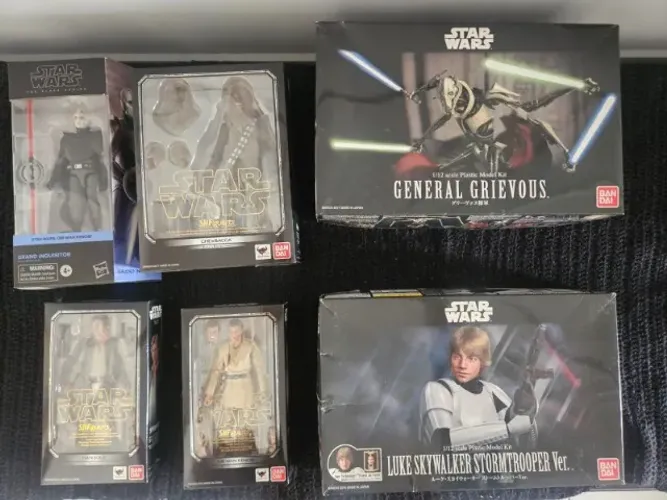 Figuras Star Wars SH Figuarts Bandai e Bandai Model Kit