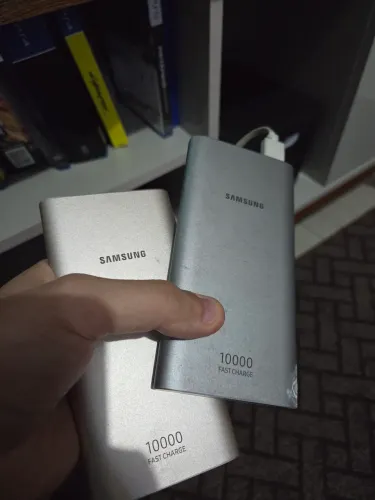 2 carregadores portáteis samsung