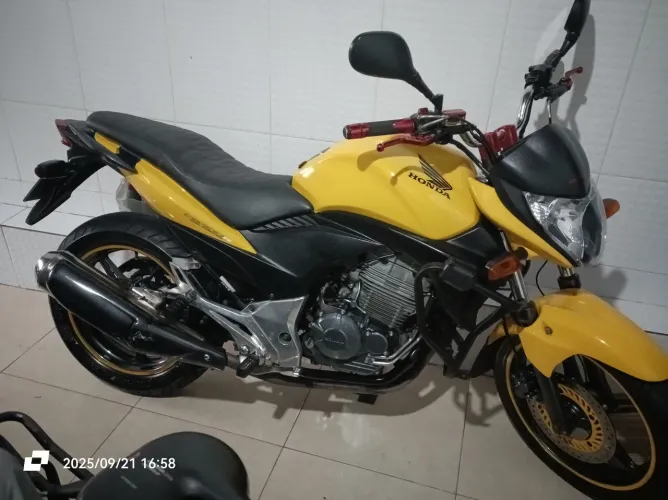 Cb 300 2012