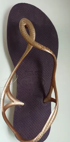 Havaianas  Luna tam 39