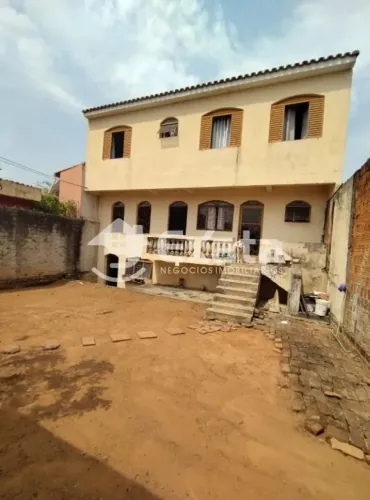 Casa Padrão à venda na Vila Hortência, Sorocaba | 3 dormitórios e 4 vagas