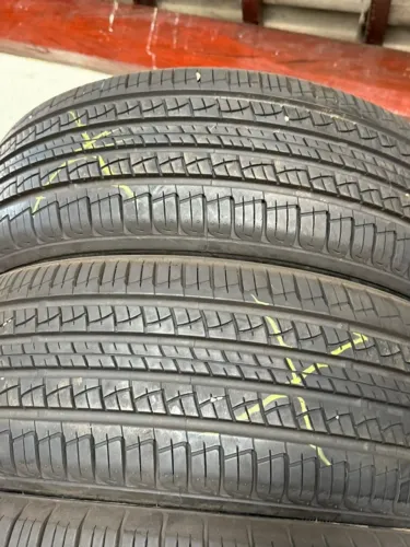 Pneu 215/60/17 Aptany
