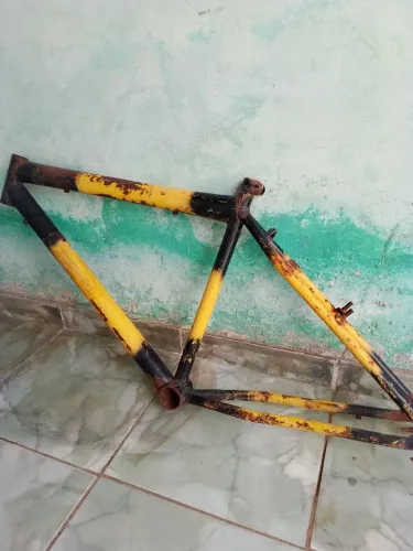 Quadro de Bicicleta bike raíz aro 26 usados 