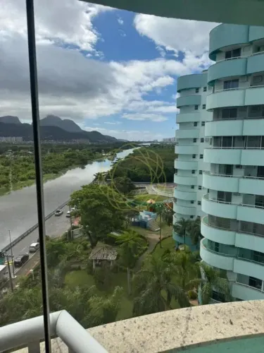 Condomínio Vila Pan-Americana (Barra da Tijuca) - 2 Quartos (1 Suíte) - 77m²