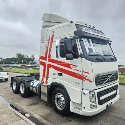 Volvo FH 460 6x2 Teto Alto Globetrotter Ano 2014 Roda de Alumínio bom de pneus
