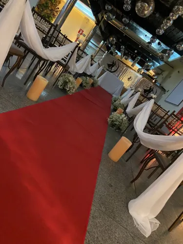 Tapete passarela vermelho 30metros x 1,00 metro