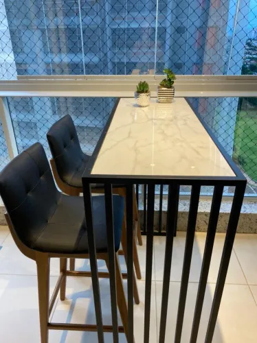 Aparador - NÃO ACOMPANHA BANQUETAS 