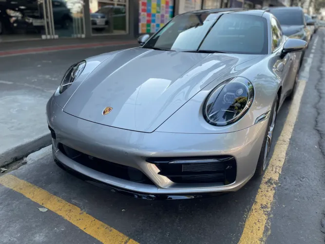 I/PORSCHE 911 CARREIRA 2024