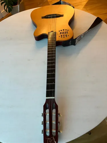 Violão Godin, Midi Slim