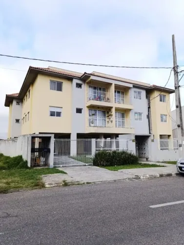 Apartamento com 3 quartos para alugar por R$ 1950.00, 81.81 m2 - PINEVILLE - PINHAIS/PR