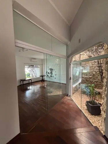 Casa disponível para locação no bairro Chácara Machadinho II em Americana, SP
