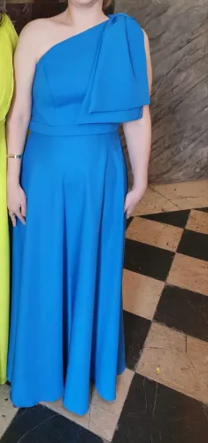 Vestido um ombro só 40/42