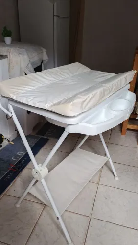 trocador com banheira
