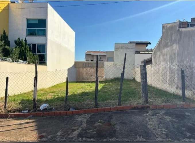 Terreno à venda - Parque Universitário - Americana/SP