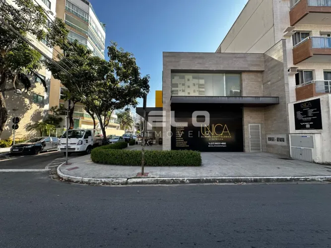 Loja Shopping / Centro Comercial em Jardim Camburi - Vitória