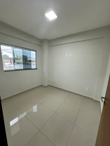 Alugo apartamento com 2 quartos( sem garagem)