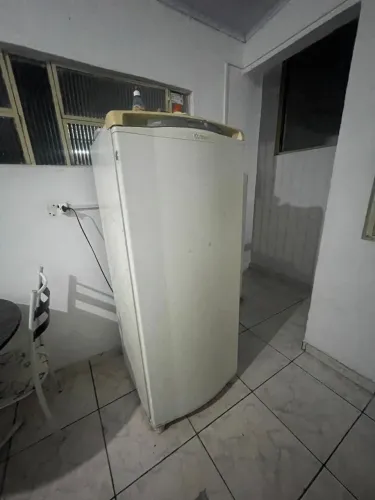 Vendo geladeira frost free consul