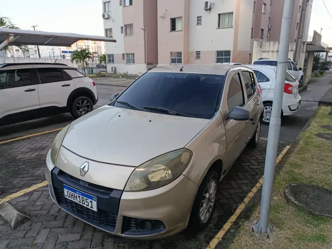 Renault Sandero Authentique Hi-flex 1.0 16V 5P 2012