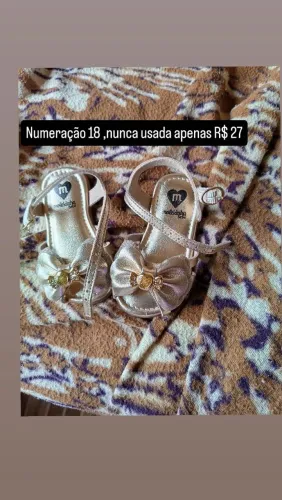 Sandálias infantis nunca usada, retirar na vila Ieda CG Rj