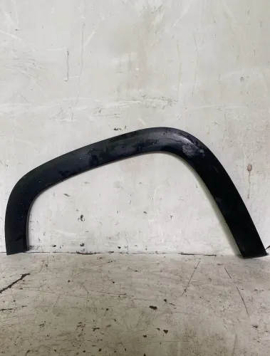 Moldura fender do paralama esquerdo Fiat Strada 2020 a 2025 (cod 2135)