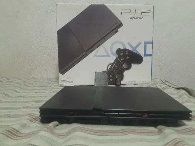 Vendo ps2 slim desbloqueado com dois controles e jogos 