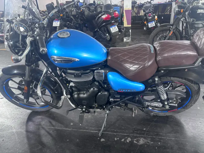 Royal Enfield Meteor supernova 2023