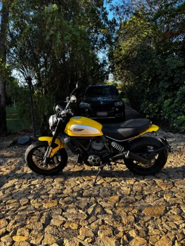 Ducati Scrambler Icon 800 - 2016 - Amarela - 36.000 km