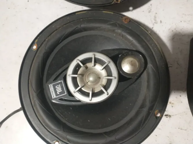 Bar alto-falante JBL usado em ótimo estado