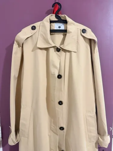 Trench coat clock house bege