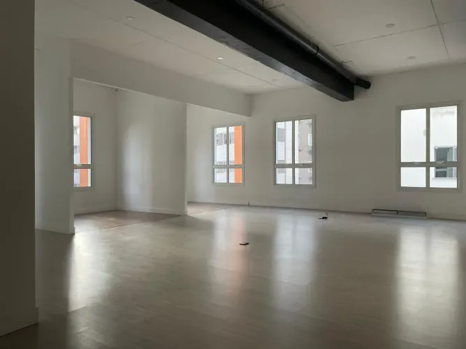 Escritório de 98 m² ao lado do Garten Shopping