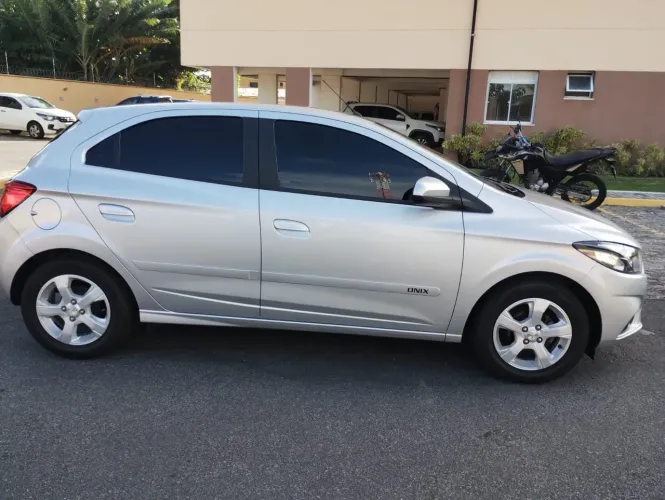 Chevrolet Onix Hatch LT 1.4 8V Flex Mec. 4P 2019