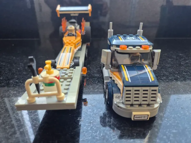 Lego City 60151 - Transportador de Dragster - 5 a 12 anos