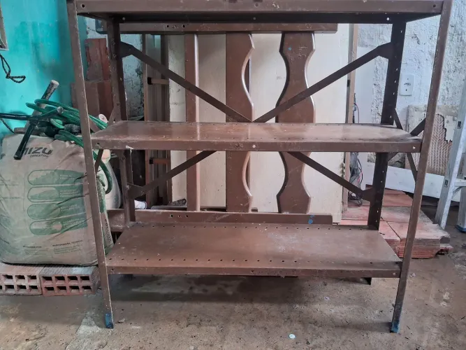 Estante de Metal